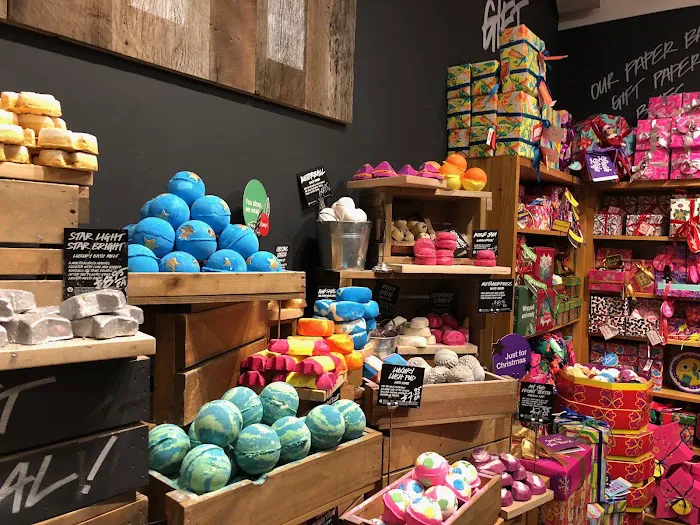 Lush Cosmetics South Hills 0