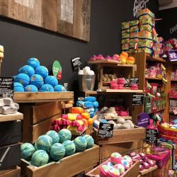 Lush Cosmetics South Hills ico