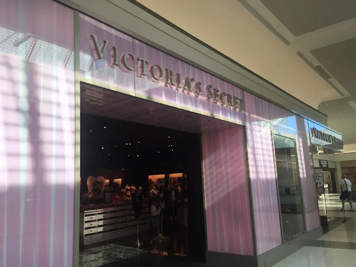 Victoria's Secret & PINK by Victoria's Secret 9