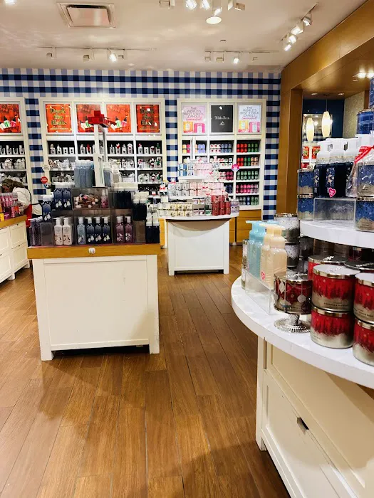 Bath & Body Works 1