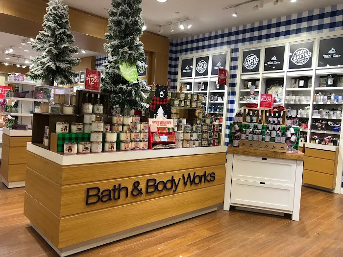 Bath & Body Works 4
