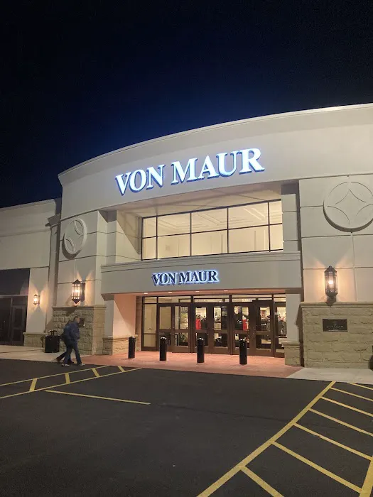 Von Maur 8