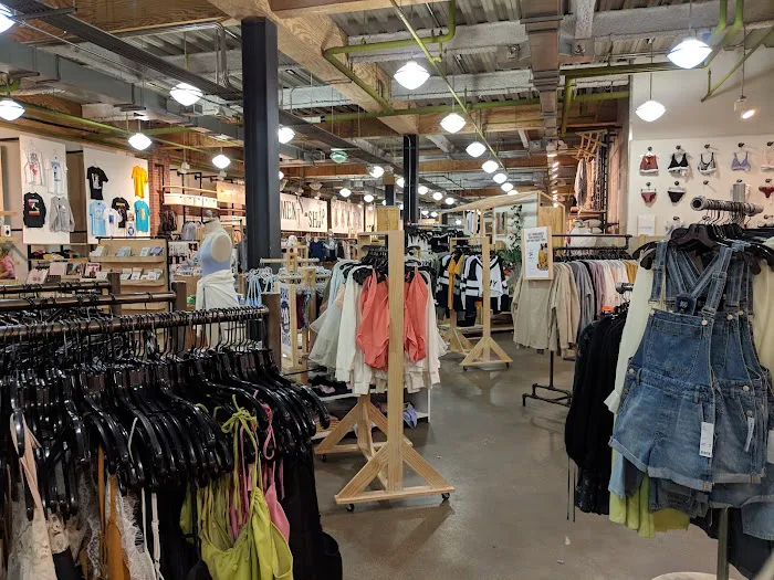 Urban Outfitters 2