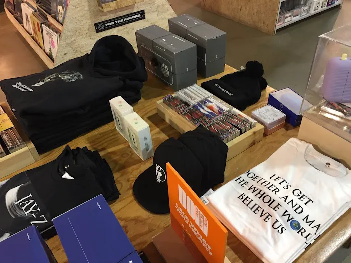 Urban Outfitters 5