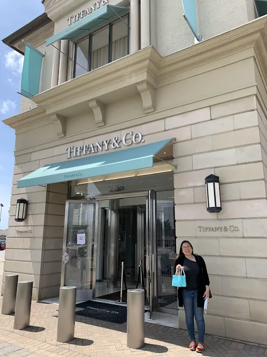 Tiffany & Co. 8