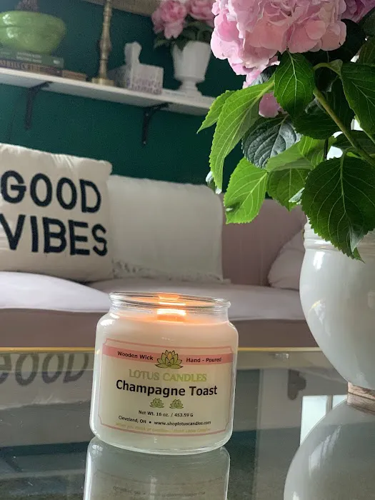 Lotus Candles - Online Only! www.shoplotuscandles.com 5