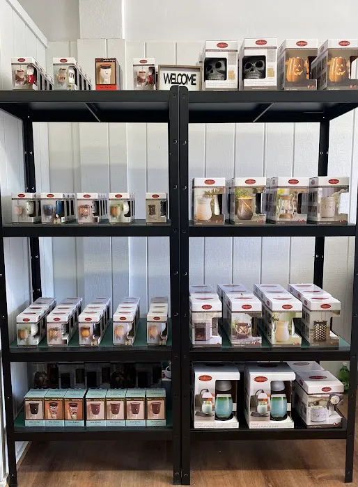 Lotus Candles - Online Only! www.shoplotuscandles.com 8