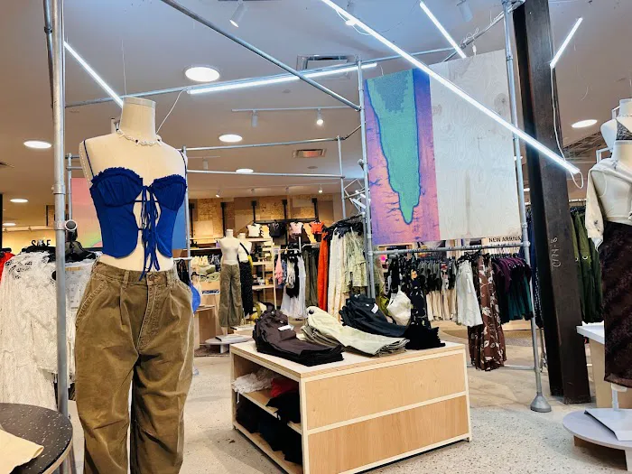Urban Outfitters 7