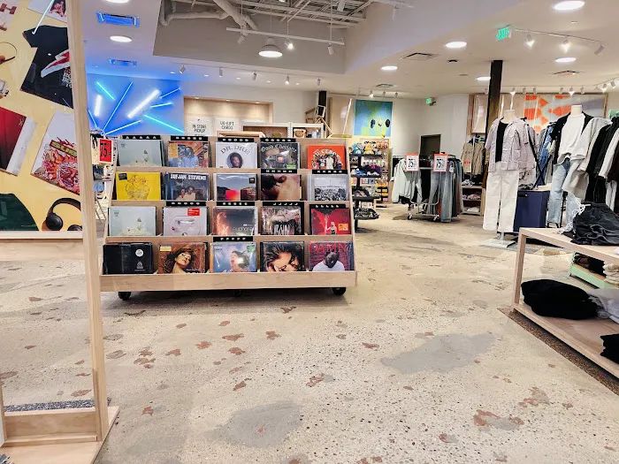 Urban Outfitters 9