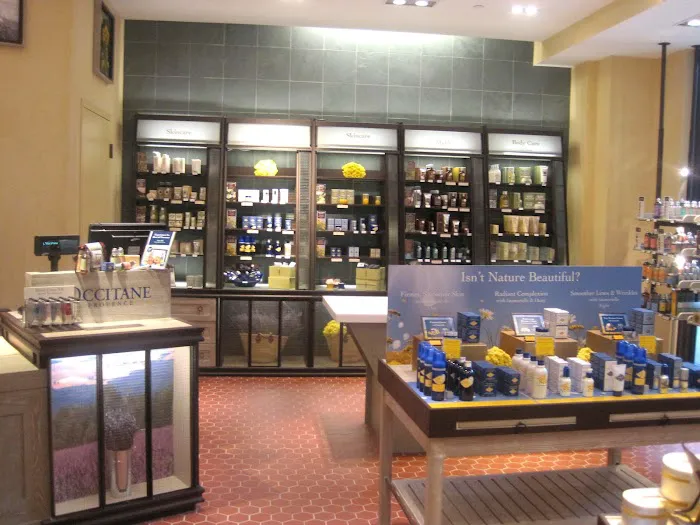 L'OCCITANE EN PROVENCE 0