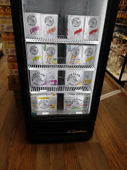 161 Carryout & smoke shop, Beer Wine Lottery 6