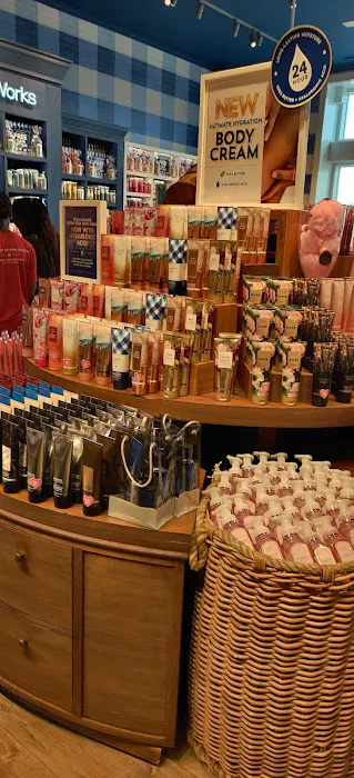 Bath & Body Works 4