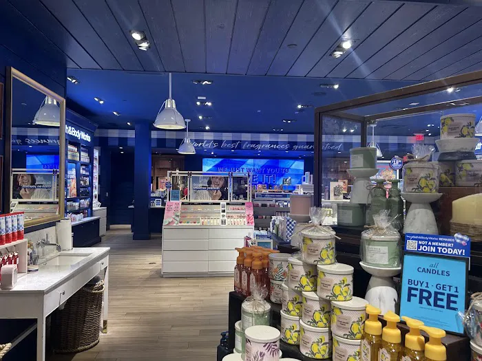 Bath & Body Works 1