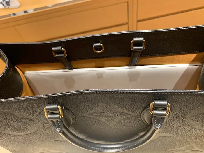 Louis Vuitton Columbus Easton Town Center 9