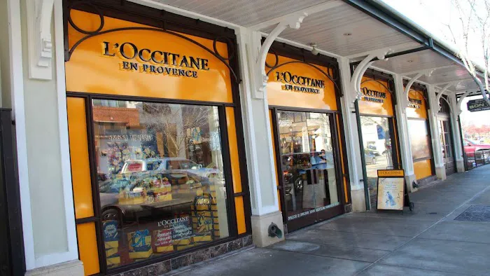 L'OCCITANE EN PROVENCE 4