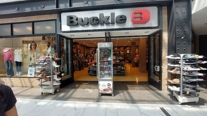 Buckle 7