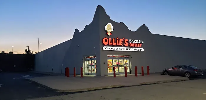 Ollie's Bargain Outlet 0