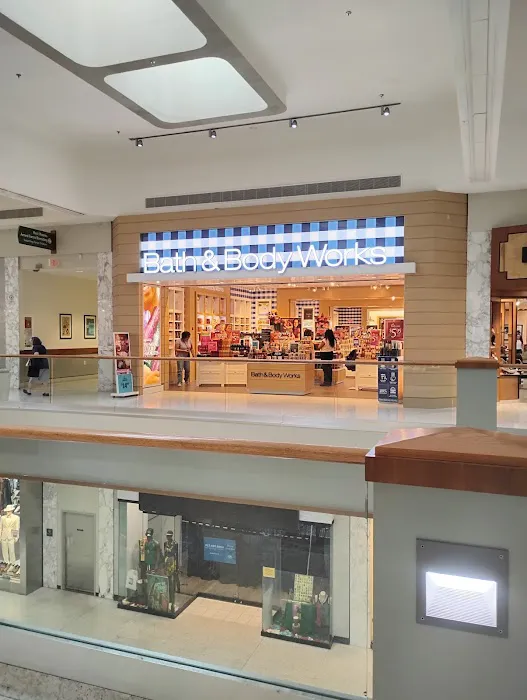 Bath & Body Works 1