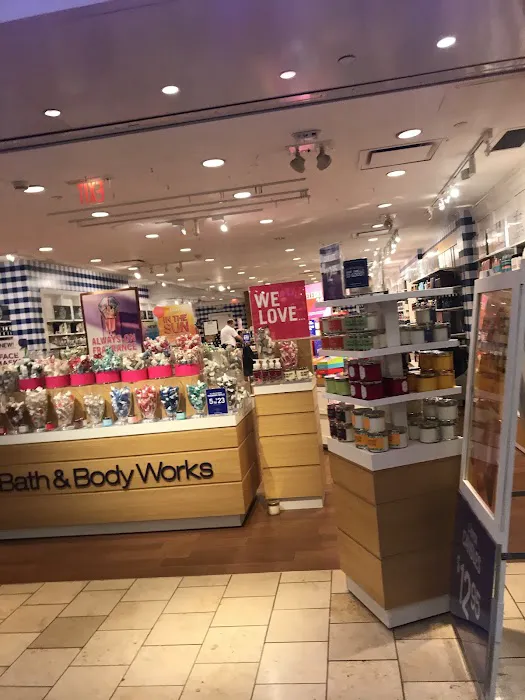 Bath & Body Works 2