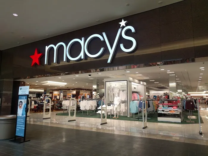 Macy's 0