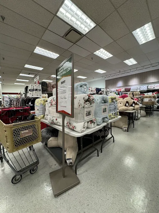T.J. Maxx & HomeGoods 2