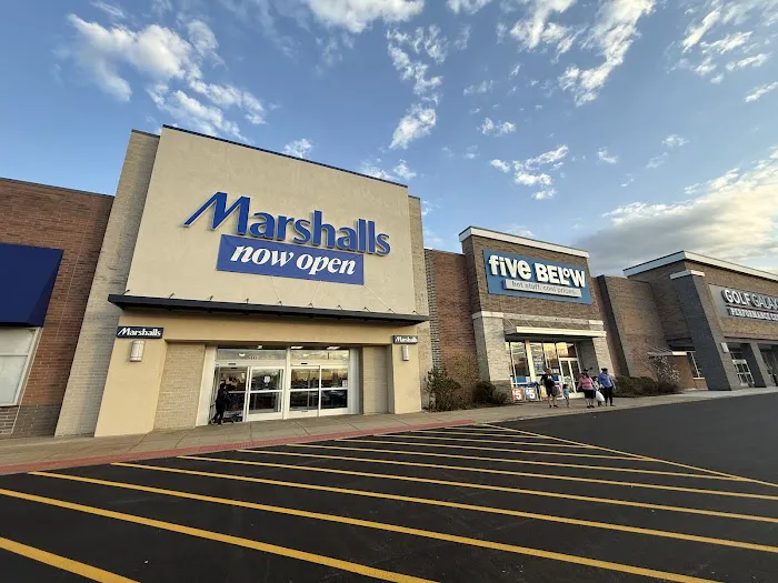 Market District Supermarket 4