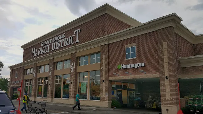 Market District Supermarket 10