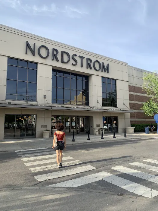 Nordstrom Rack 0