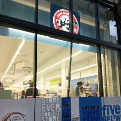 Five Below ico