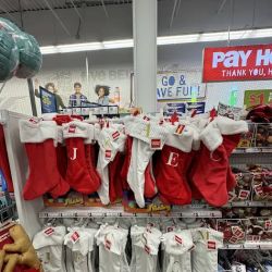 Five Below ico