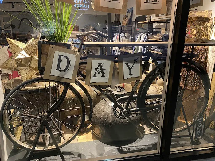 RUE Boutique 4