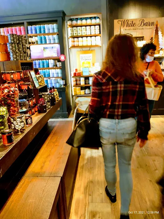 Bath & Body Works 1