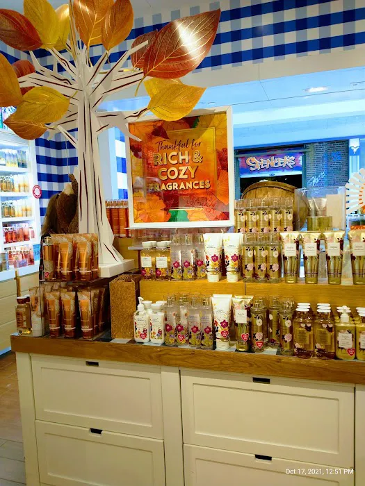 Bath & Body Works 2