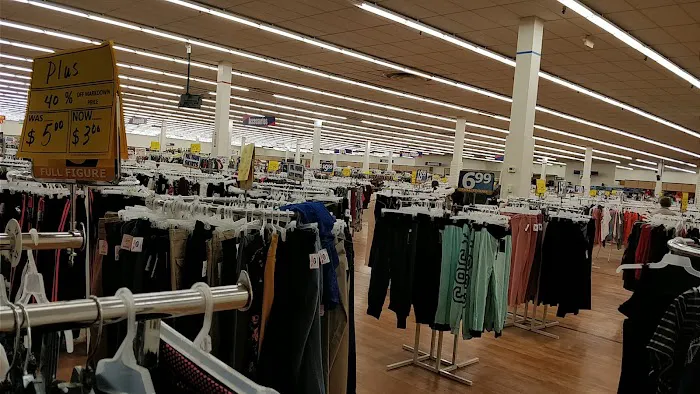 Roses Discount Store 4
