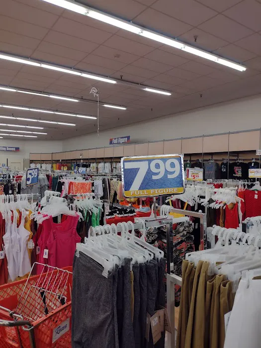 Roses Discount Store 3