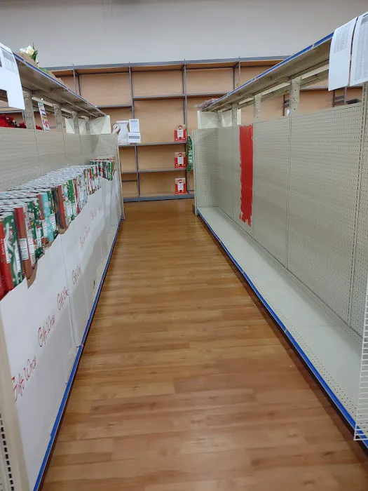Roses Discount Store 6