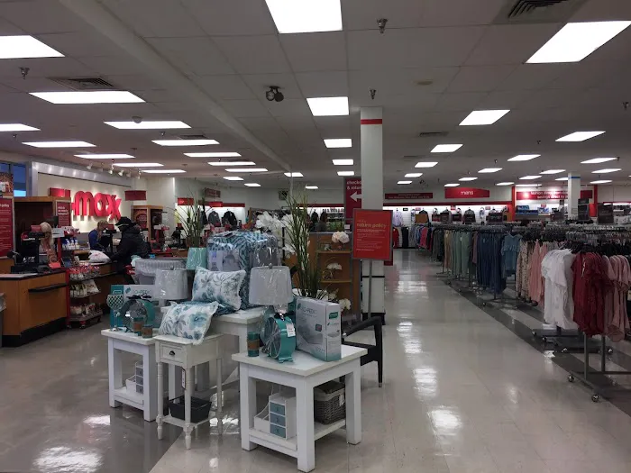 T.J. Maxx 0