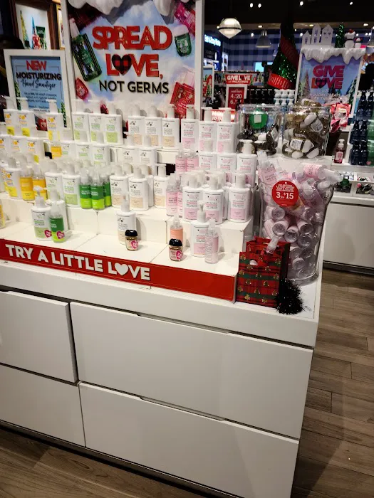 Bath & Body Works 2