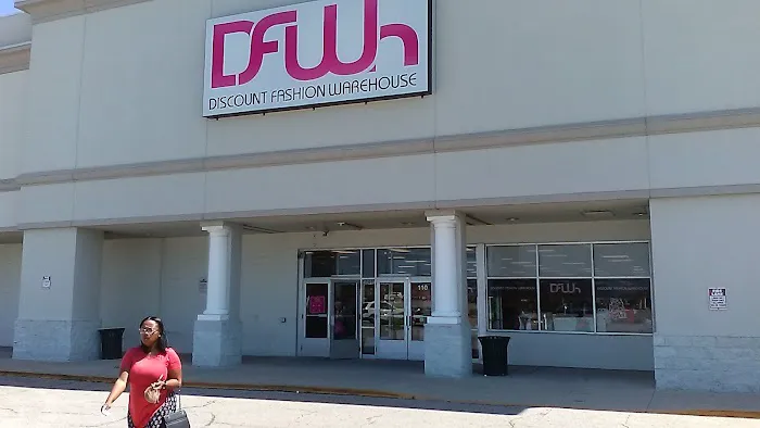 Discount Fashion Warehouse Great Western 3