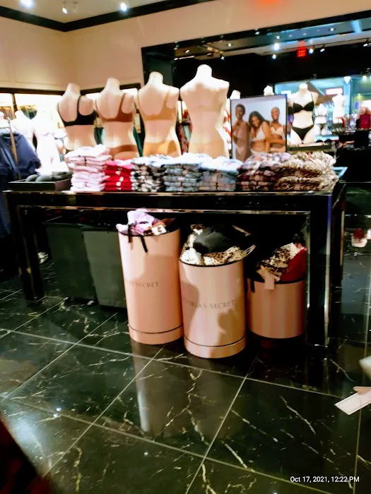 Victoria's Secret & PINK by Victoria's Secret 2