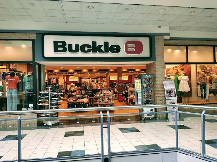 Buckle 8