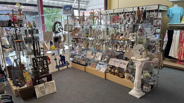 Bella Unique Boutique 1