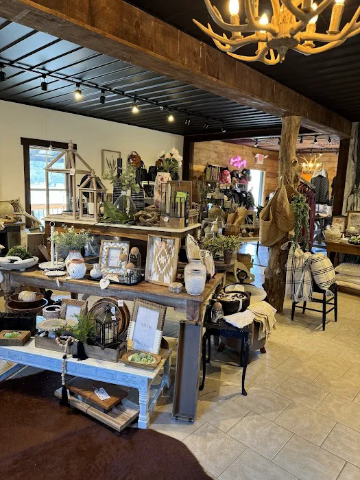 The Fernweh Boutique 1