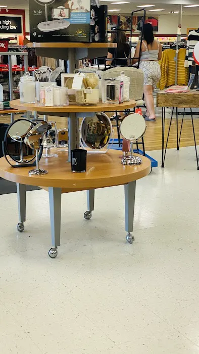T.J. Maxx 7