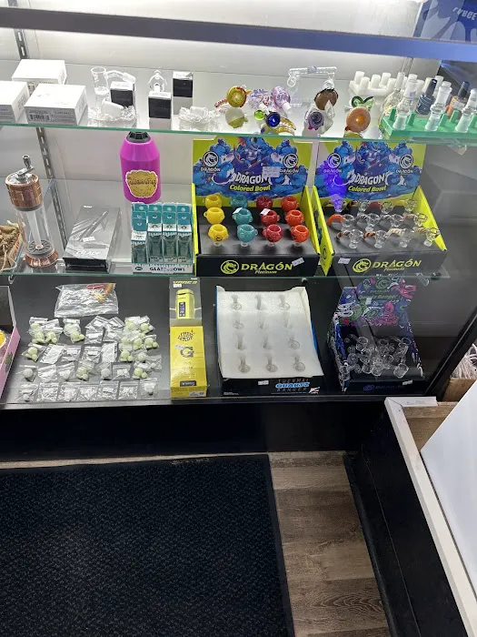 Magic wizards smoke and vape shop 2