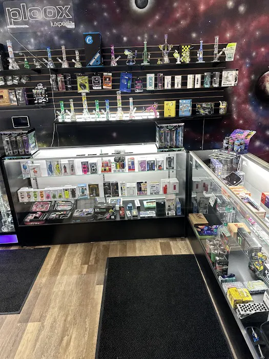 Magic wizards smoke and vape shop 8