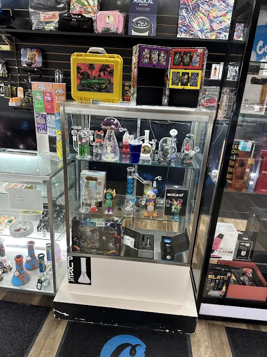 Magic wizards smoke and vape shop 9