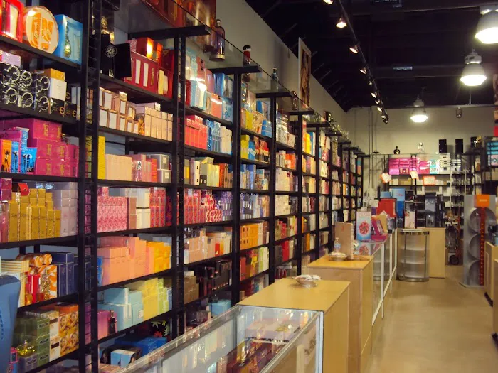 General Perfume Store 3