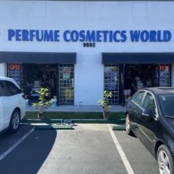 Perfume Cosmetics World ico