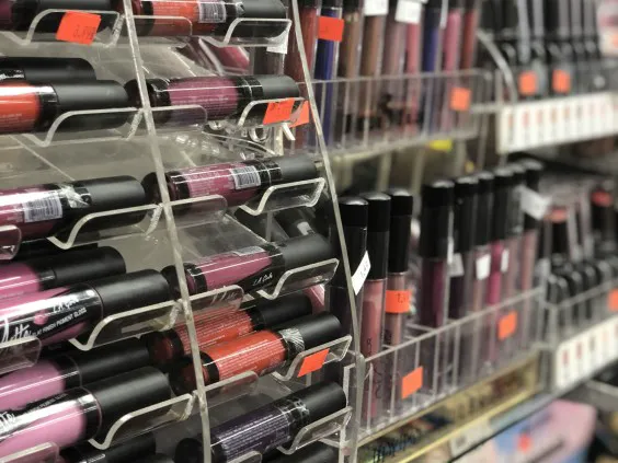Discount Perfume & Cosmetics 8
